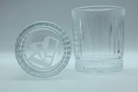 Whiskey Glass Set - 2 Glasses and 8 Ice Cubes