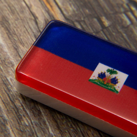 Dominos du drapeau haïtien