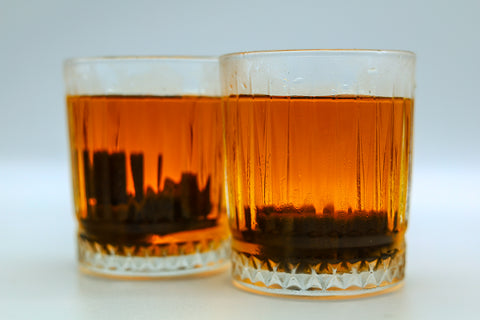Whiskey Glass Set - 2 Glasses and 8 Ice Cubes